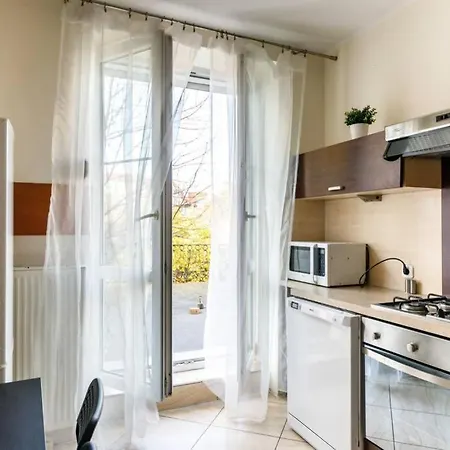 Charming And Bright- Golden Apartments- City Center&S49 Wroclaw
