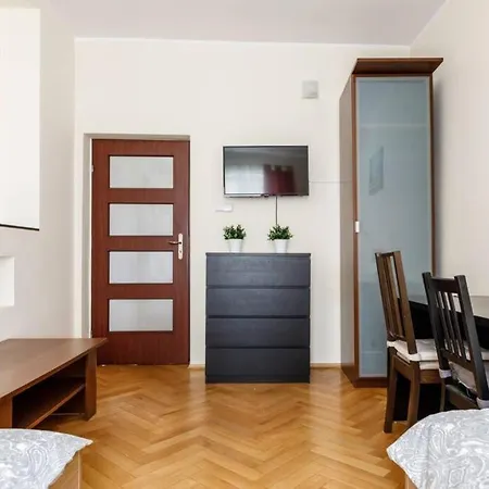 Charming And Bright- Golden Apartments- City Center&S49 * Wroclaw