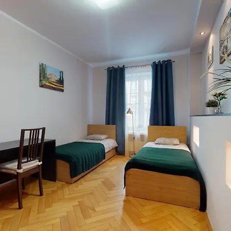 Charming And Bright- Golden Apartments- City Center&S49 Daire