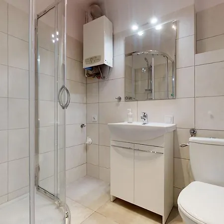 Charming And Bright- Golden Apartments- City Center&S49